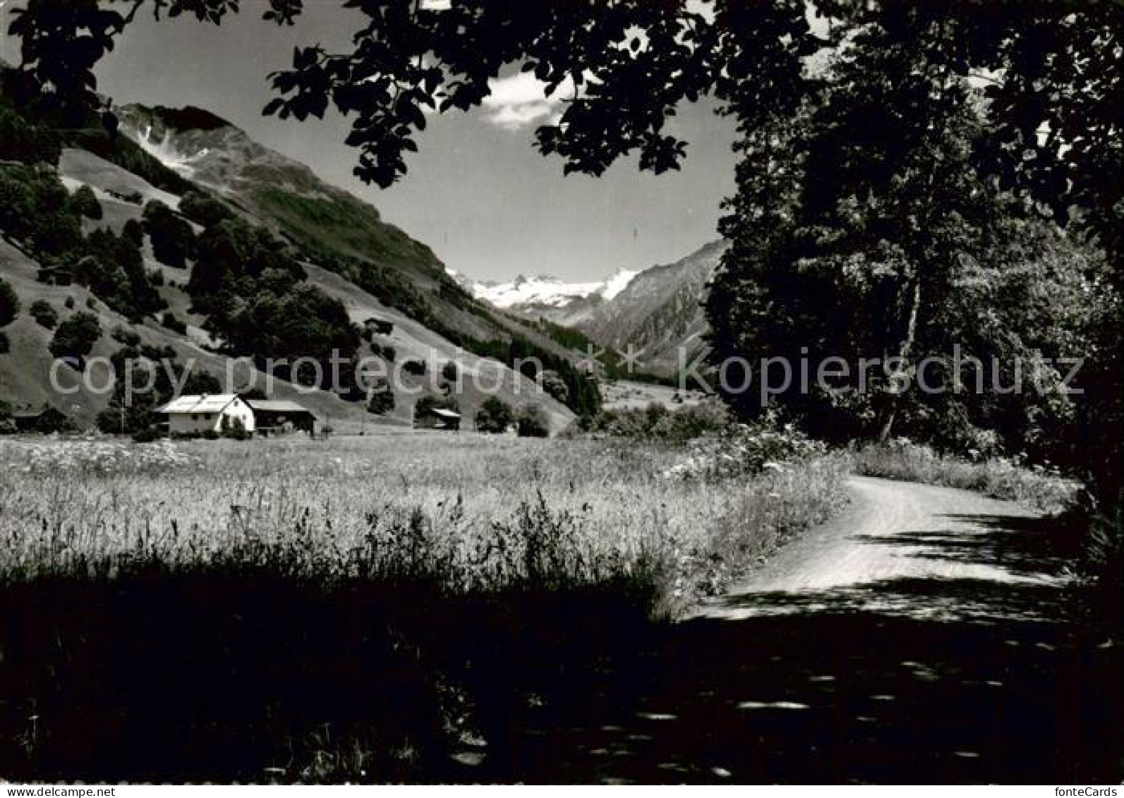 13851959 Klosters GR Dietheimpromenade Mit Silvretta Klosters GR - Autres & Non Classés