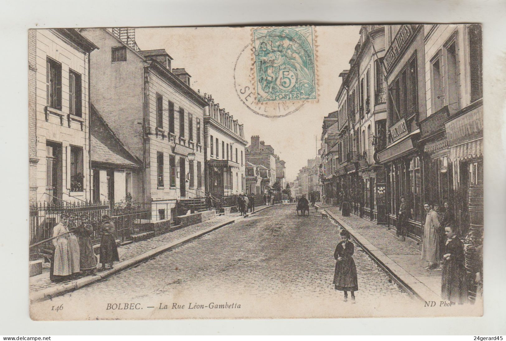 CPA BOLBEC (Seine Maritime) - La Rue Léon Gambetta - Bolbec