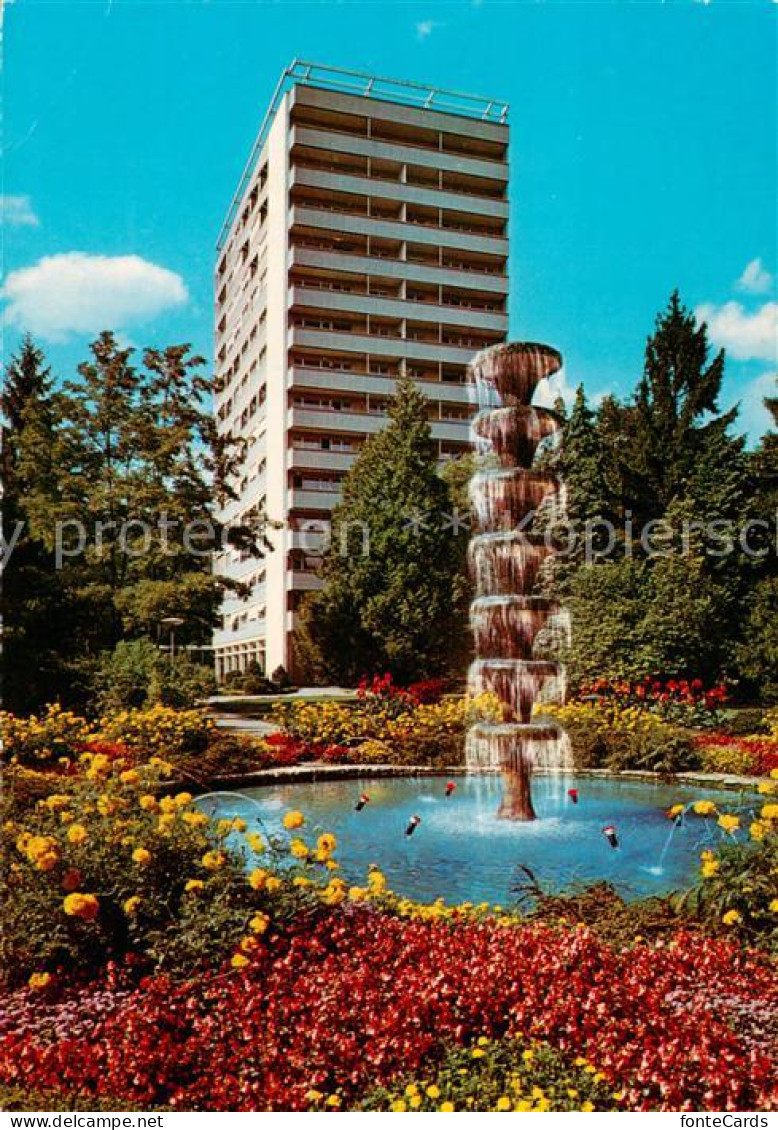 13834627 Biel Bienne Hochhaus Beim Stadtpark Mit Brunnen Biel Bienne - Autres & Non Classés