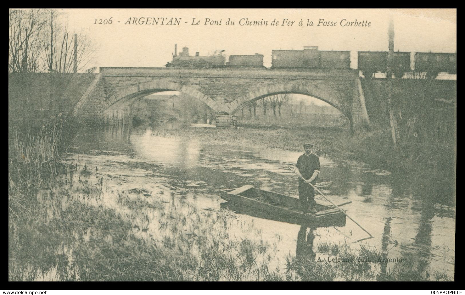 * ARGENTAN * PONT DU CHEMIN DE FER A LA FOSSE CORBETTE * PASSAGE DU TRAIN - HOMME DANS BARQUE - 1206 - Argentan