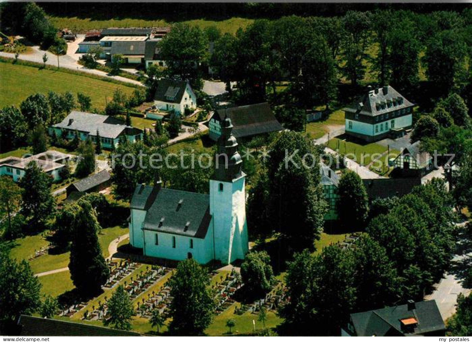 72837493 Wormbach Schmallenberg Pfarrkirche St. Peter Und Paul Friedhof Lindenkr - Schmallenberg