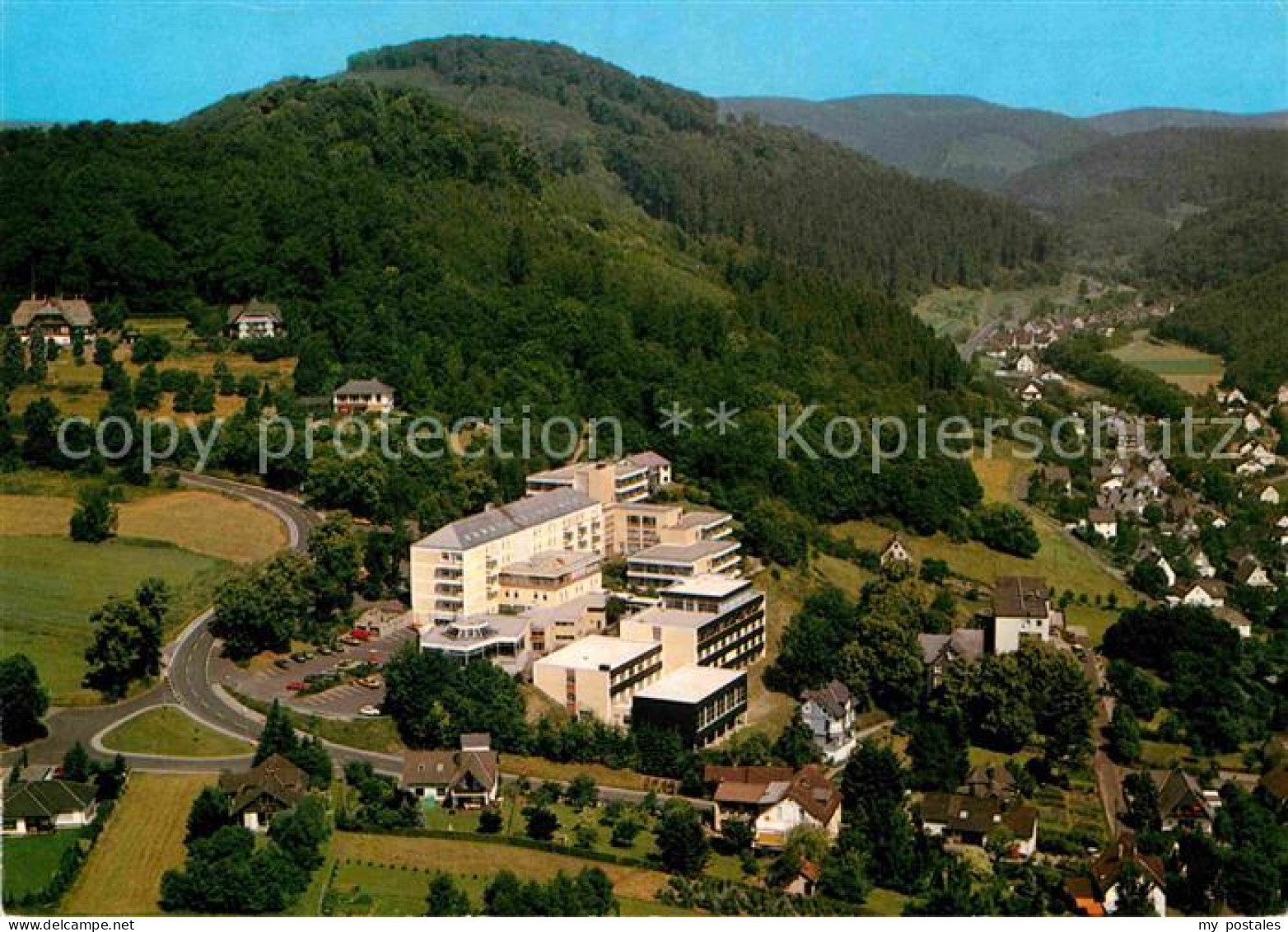 72837133 Laasphe Schlossberg Sanatorium Fliegeraufnahme Amtshausen - Bad Laasphe