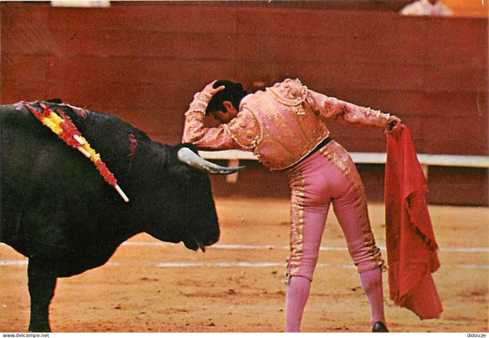 Corrida - Desplante - Posture Oblique - Carte Neuve - CPM - Voir Scans Recto-Verso - Stierkampf