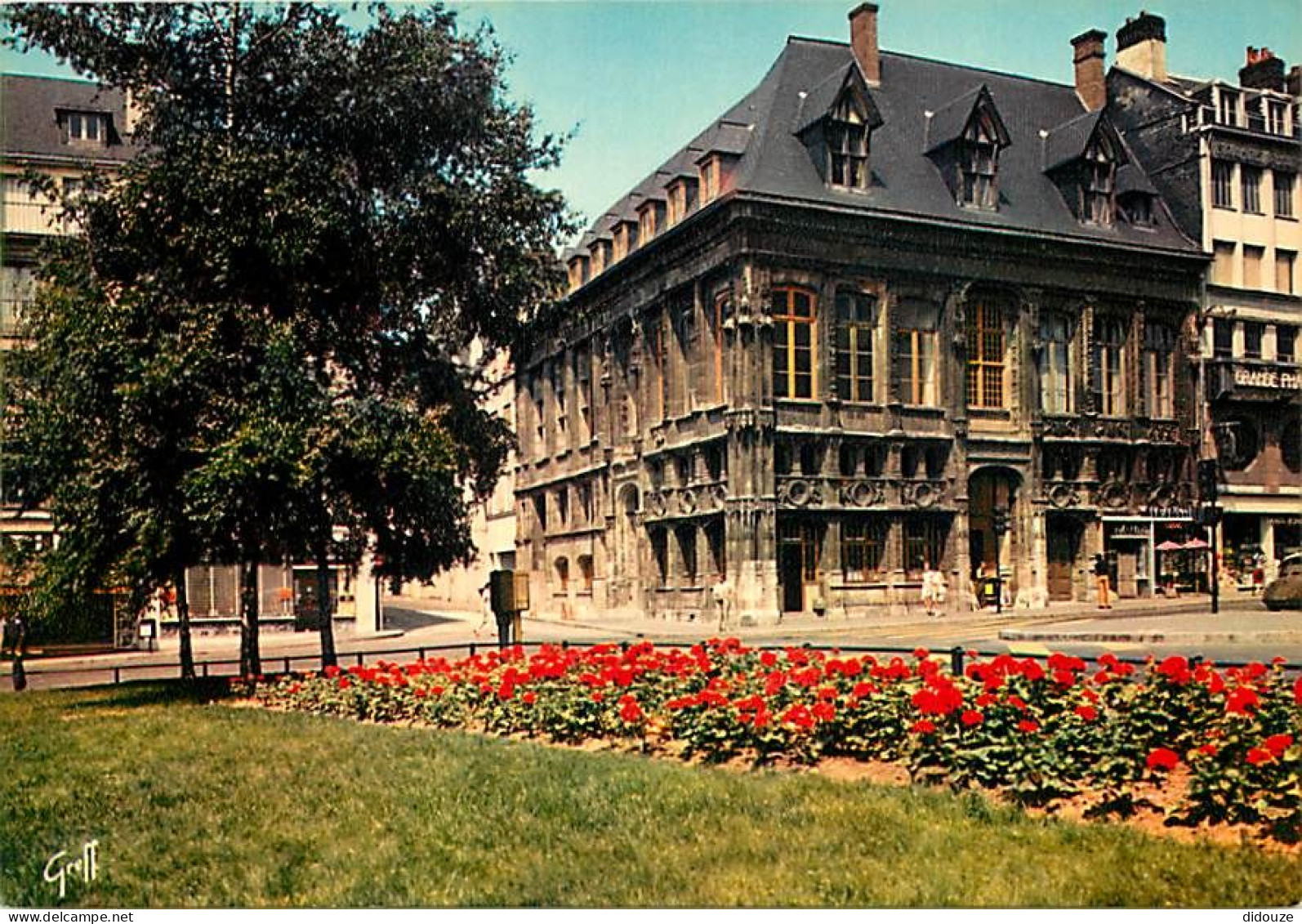 76 - Rouen - Hôtel Des Finances - Fleurs - Carte Neuve - CPM - Voir Scans Recto-Verso - Rouen