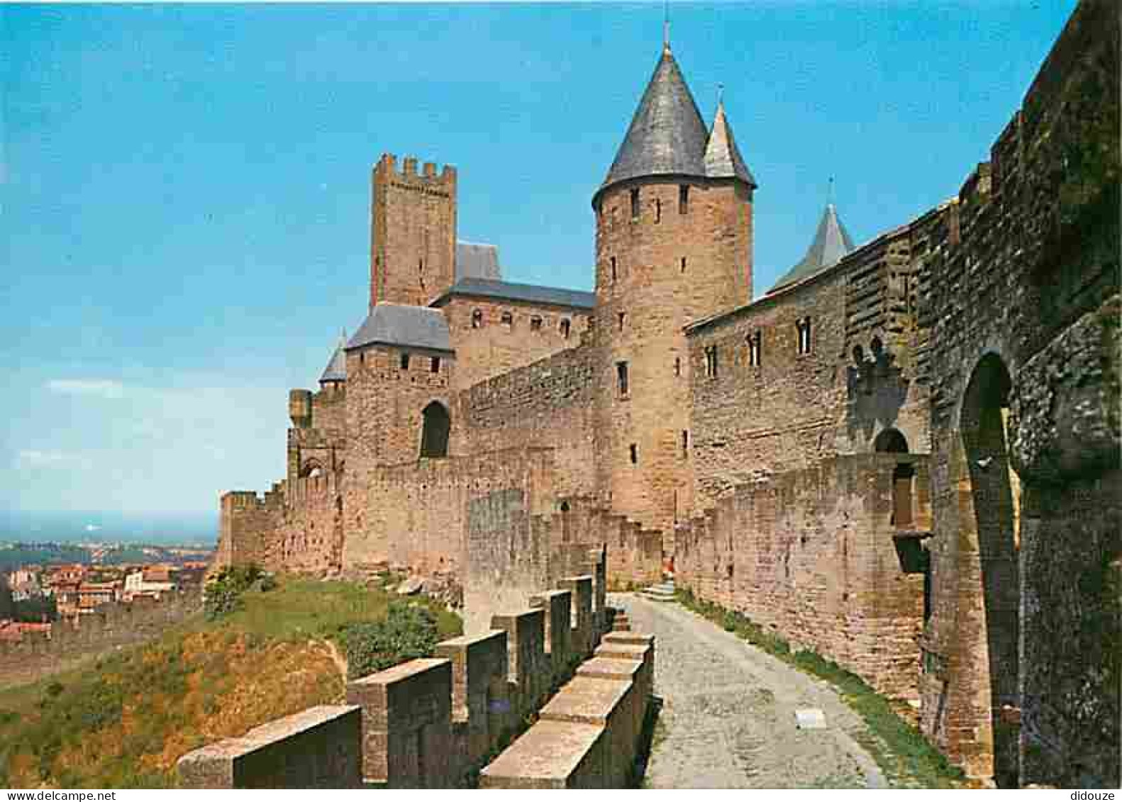 11 - Carcassonne - La Cité Médiévale - Côté Porte D'Aude - Travers Du Sénéchal - Carte Neuve - CPM - Voir Scans Recto-Ve - Carcassonne