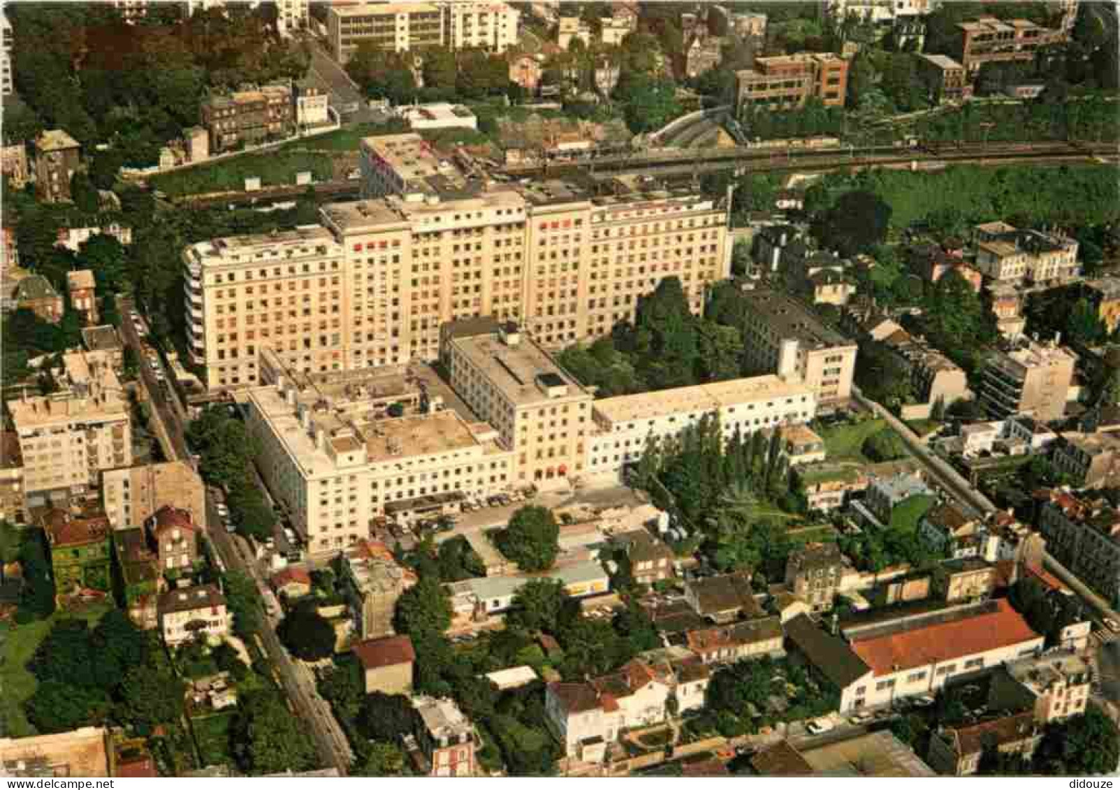 92 - Suresnes - Fondation Médicale Franco-Américaine Du Mont Valérien - Hôpital Ecole D'infirmières Et Crèche De La Fond - Suresnes