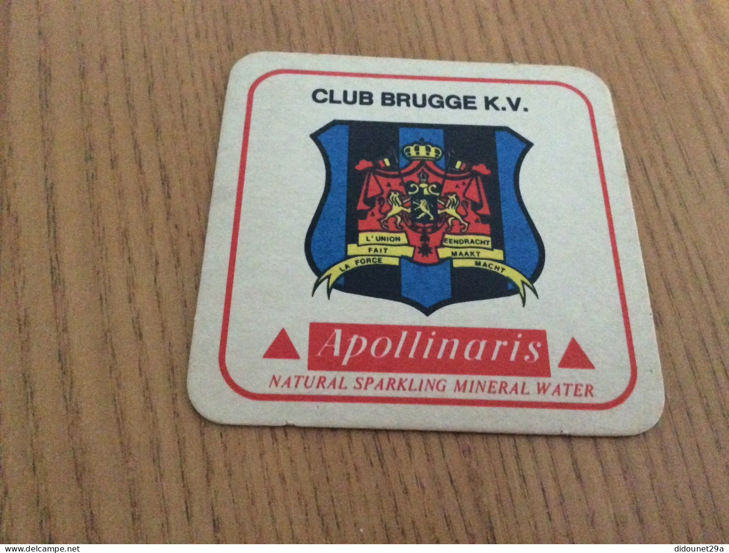 Sous-bock "Apollinaris - CLUB BRUGGE K.V." (blason, Football, Belgique) - Bierviltjes