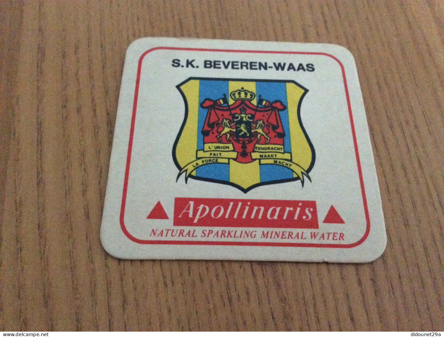 Sous-bock "Apollinaris - S.K. BEVEREN-WAAS" (blason, Football, Belgique) - Beer Mats