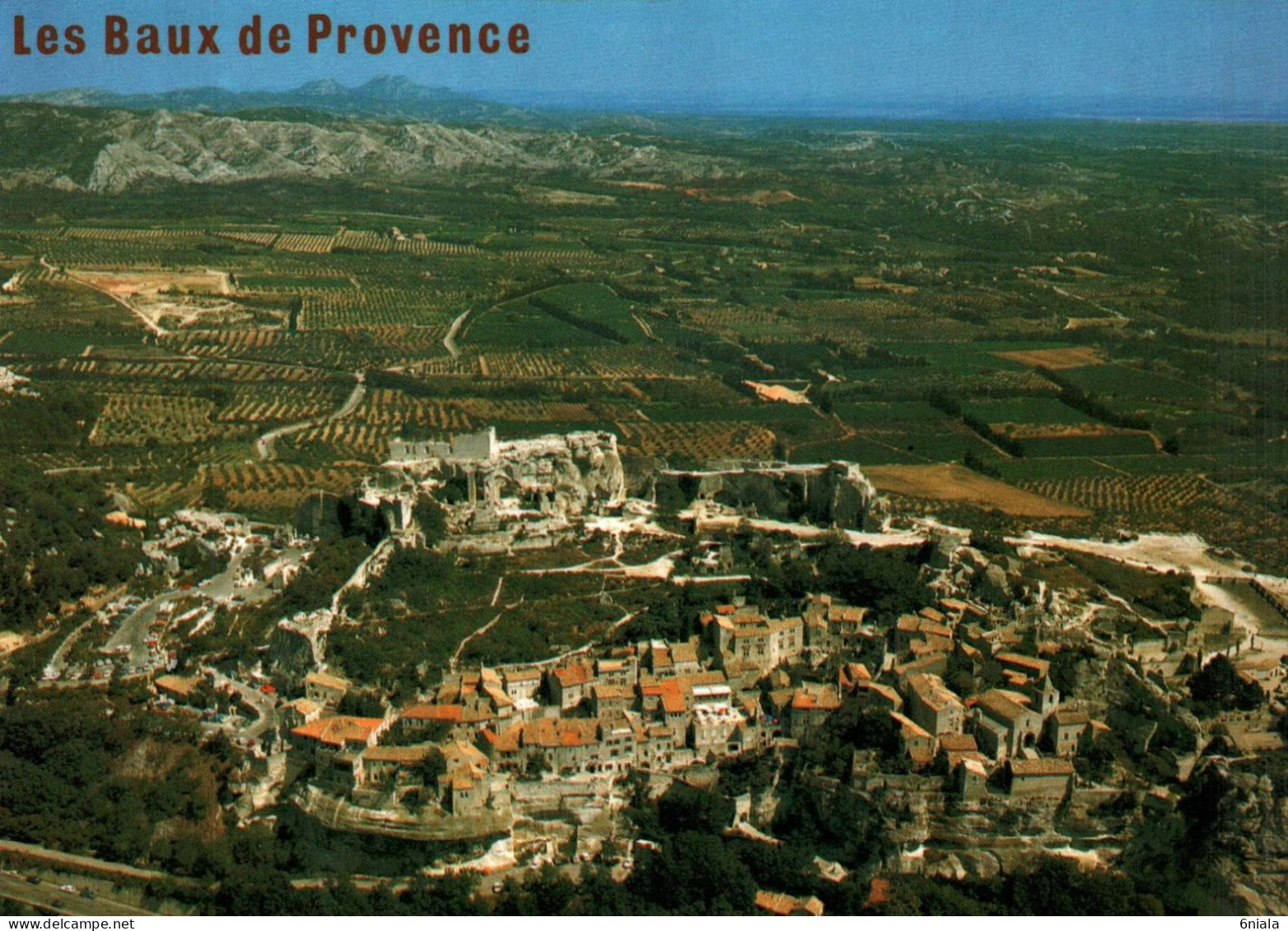 LES BAUX De PROVENCE  Au Bord Des Alpilles La Cité Des Baux   13    ( 21614 ) - Les-Baux-de-Provence