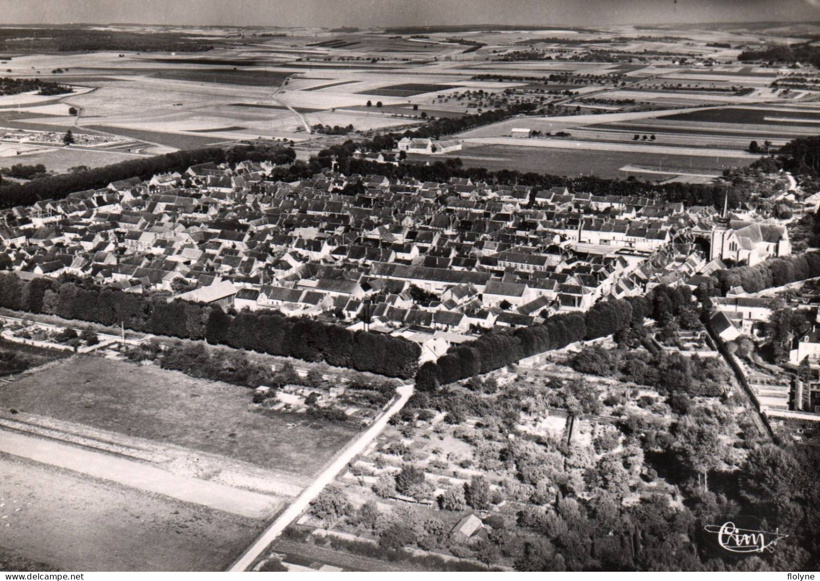 Villeneuve L'archevêque - Vue Générale Aérienne Du Village - Villeneuve-l'Archevêque