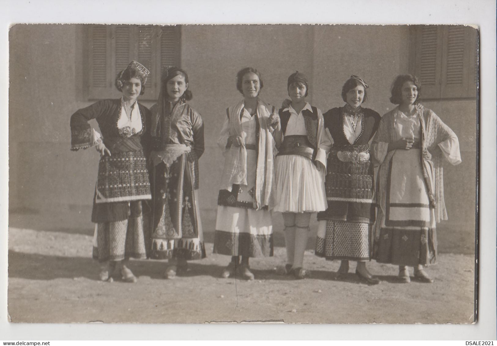Greece Traditional Macedonian Women Costumes Scene 1920s/30s Photo By Photographer G. LYKIDOU/Lykidis THESSALONIKI 25340 - Lugares