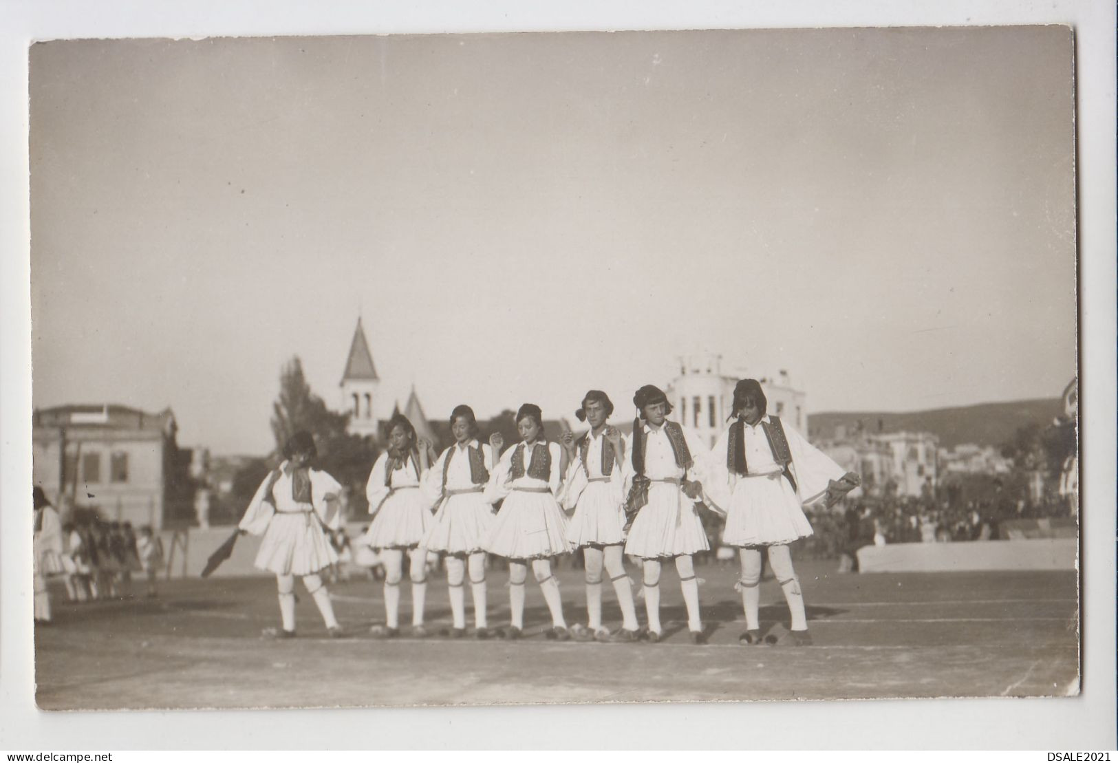 Greece Traditional Macedonian Girls Costumes Scene 1920s/30s Photo By Photographer G. LYKIDOU/Lykidis THESSALONIKI 25344 - Lieux