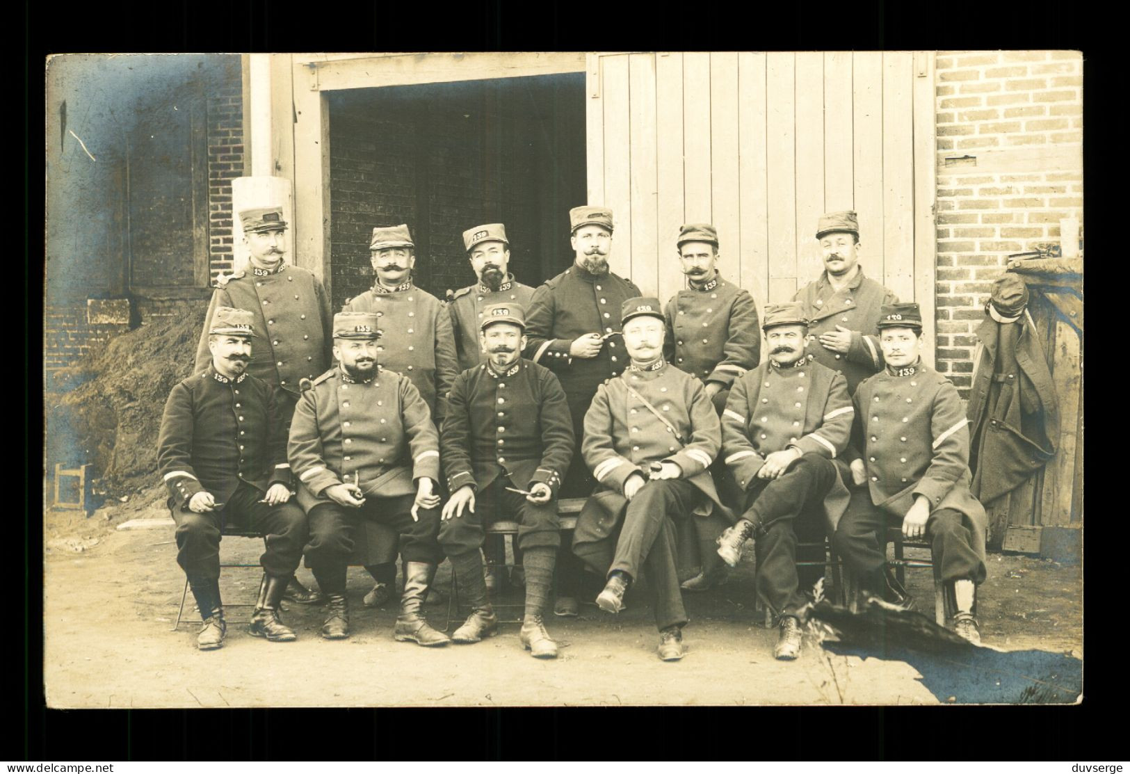 Carte Photo Militaire Guerre 1915 Soldats Du 139eme Regiment ( Format 9cm X 14cm ) - Guerre 1914-18