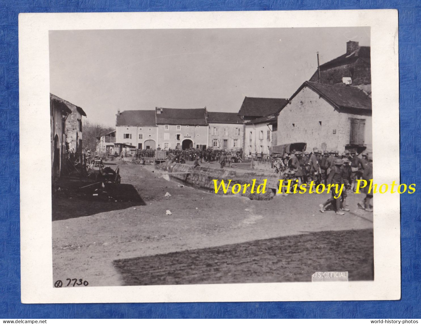 Photo Ancienne D'un Soldat Américain - NEUFMAISONS ( Meurthe Et Moselle ) - Cantonnement - 1918 WW1 Veney Pexonne - Guerra, Militares