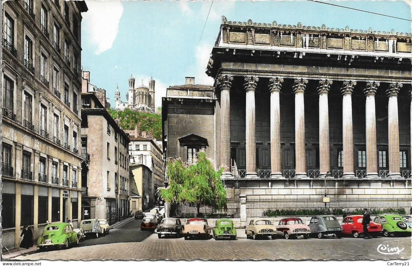 69. LYON. PALAIS DE JUSTICE. RUE DE LA BOMBARDE. NOMBREUSES VOITURES. 1963. - Lyon 5