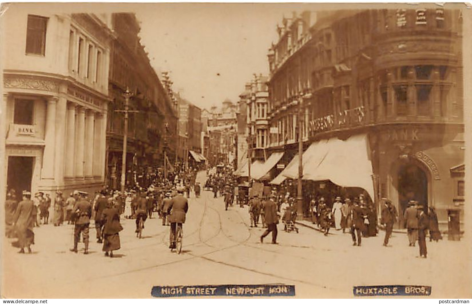 Wales - NEWPORT - High Street - Huxtable Bros. - REAL PHOTO - Monmouthshire