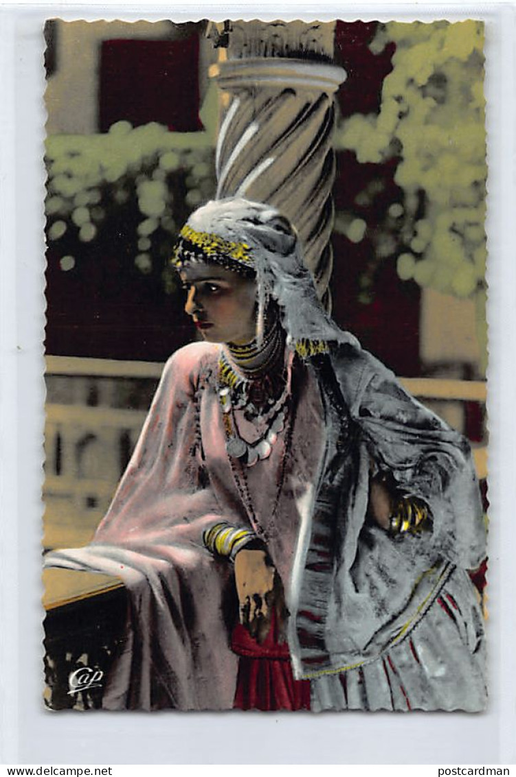 Algérie - Type De Femme - Rêveuse - Ed. CAP 1457 - Donne