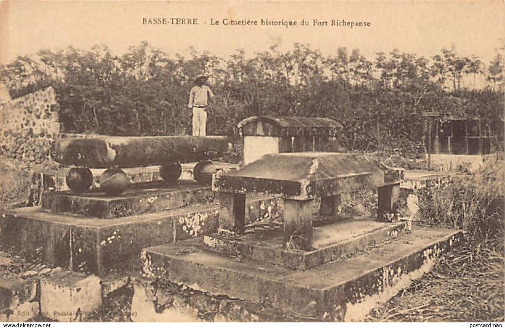 Guadeloupe - BASSE-TERRE - Le Cimetière Historique Du Fort Richepanse - Ed. Phos - Autres & Non Classés