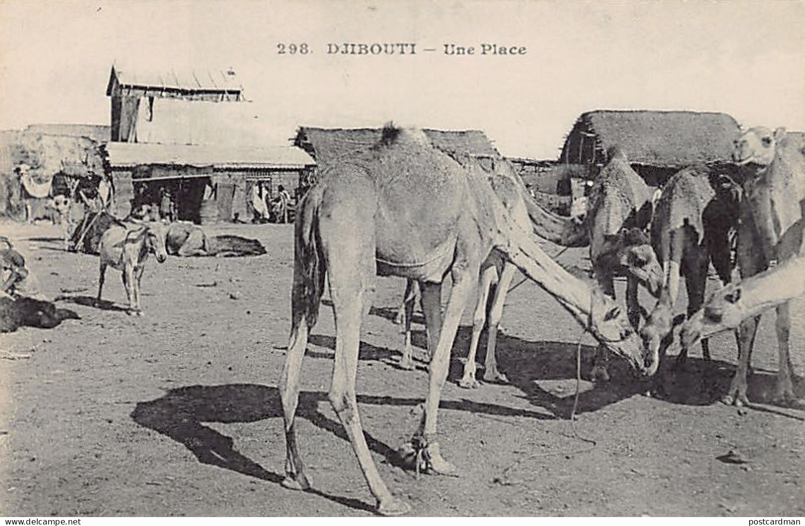 DJIBOUTI - Une Place - Ed. Messageries Maritimes 298 - Djibouti