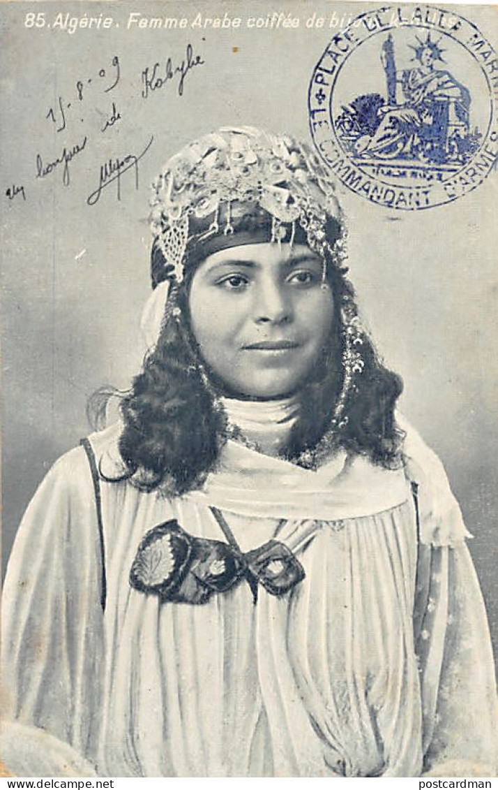 Algérie - Femme Arabe Coiffée De Bijoux - Ed. L.V.S. 85 - Women