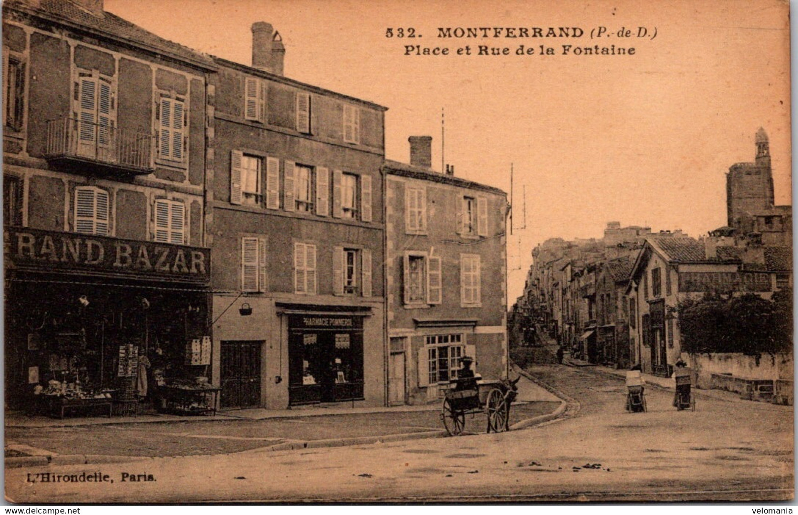 S16486 Cpa 63 Montferrand - Place Et Rue De La Fontaine - Clermont Ferrand