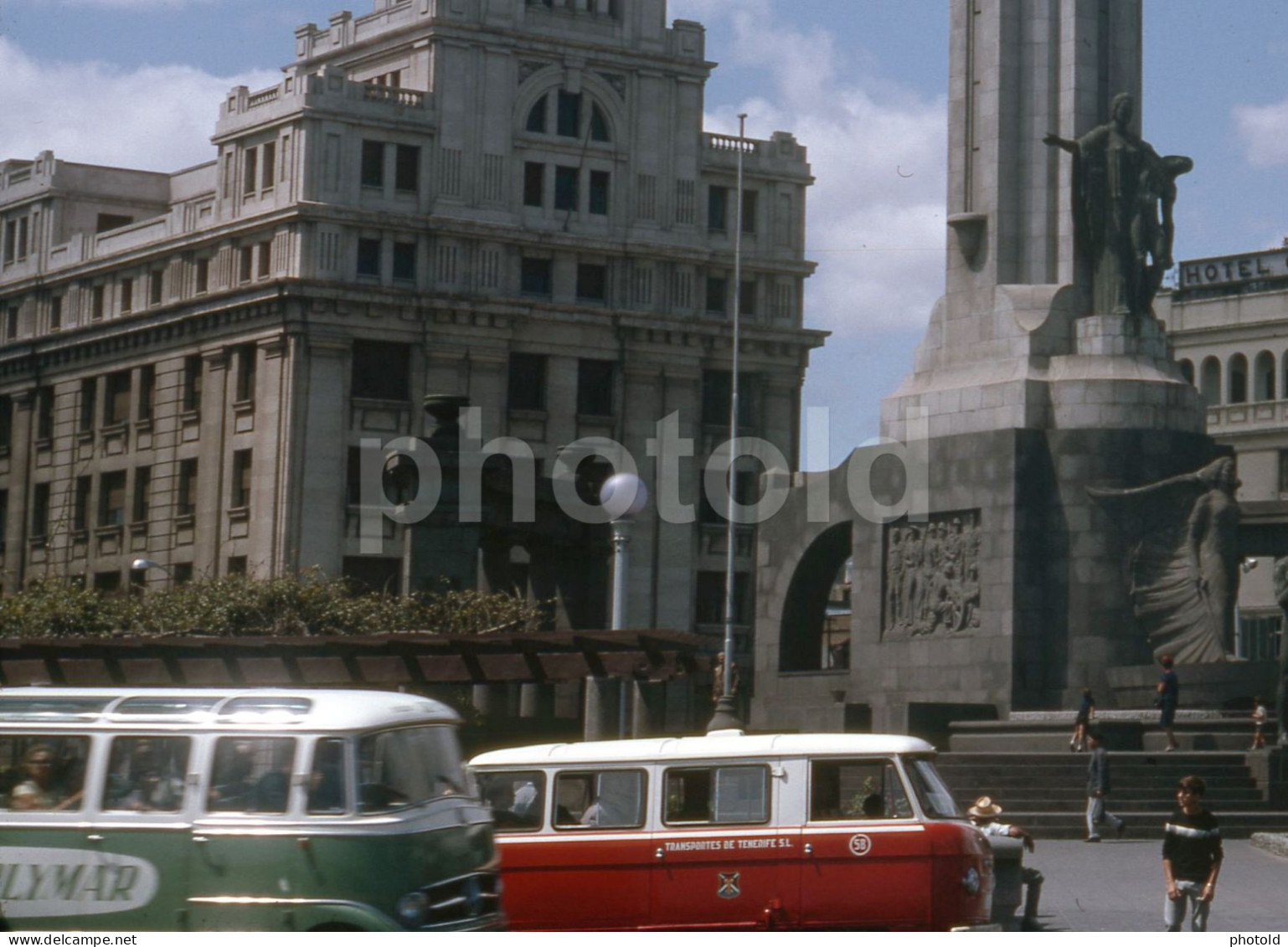 1969 COMMER MINI BUS MERCEDES VAN TENERIFE ESPANA SPAIN 35mm AMATEUR DIAPOSITIVE SLIDE Not PHOTO No FOTO NB4144 - Diapositives (slides)