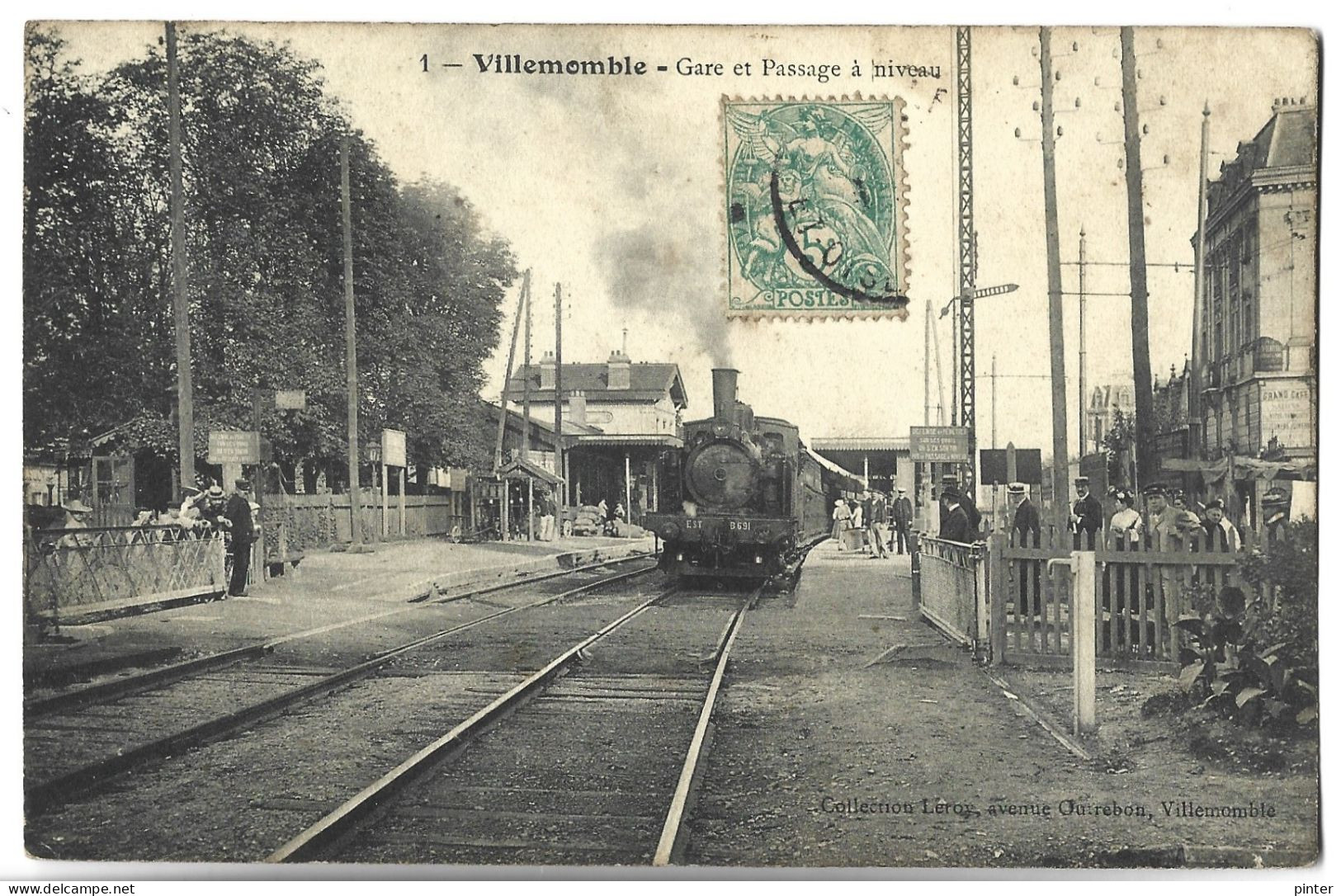 VILLEMOMBLE - Gare Et Passage à Niveau -  TRAIN - Villemomble