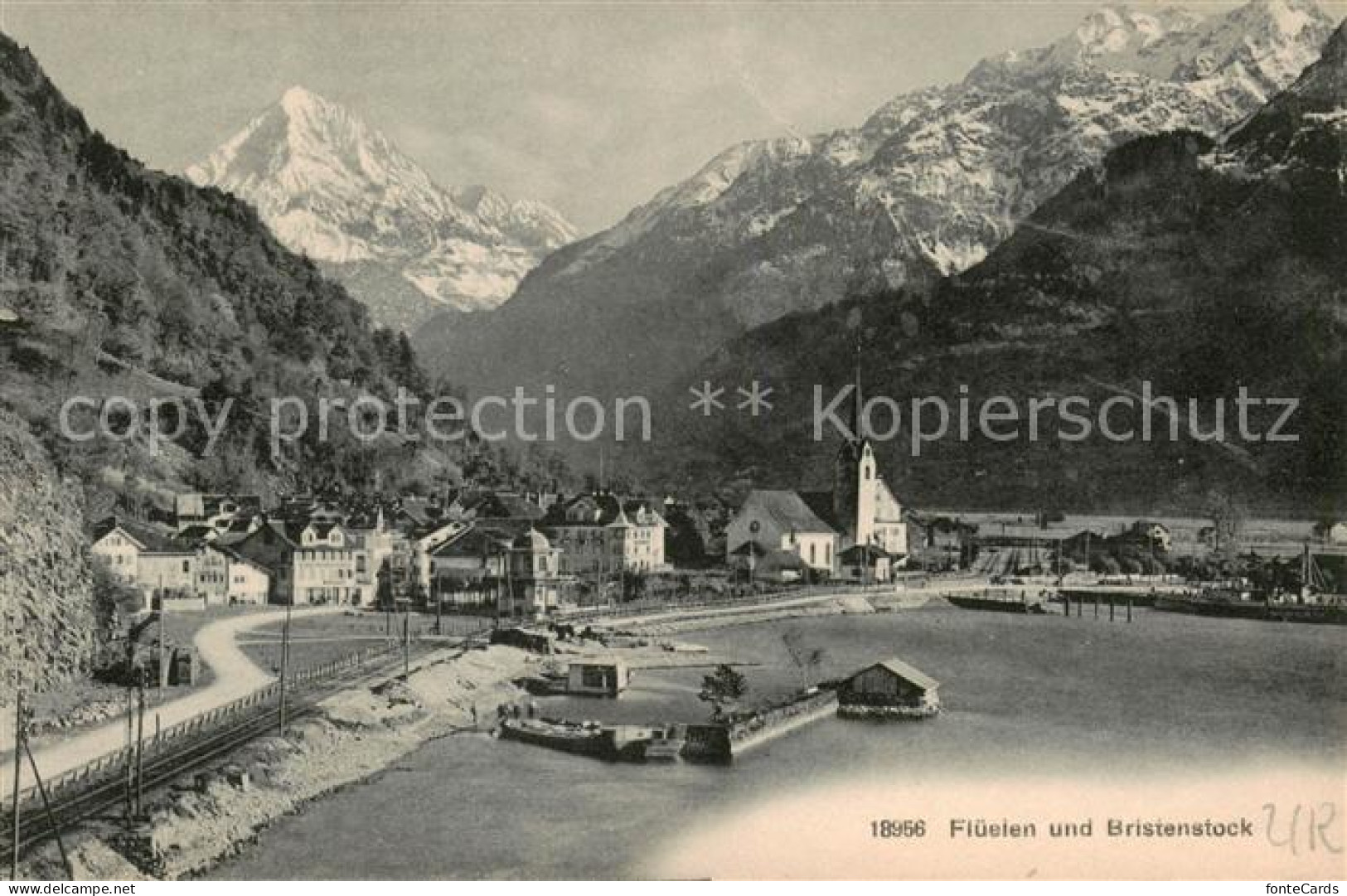 13796317 Flueelen UR Ortsansicht Mit Kirche Blick Gegen Bristenstock Glarner Alp - Autres & Non Classés