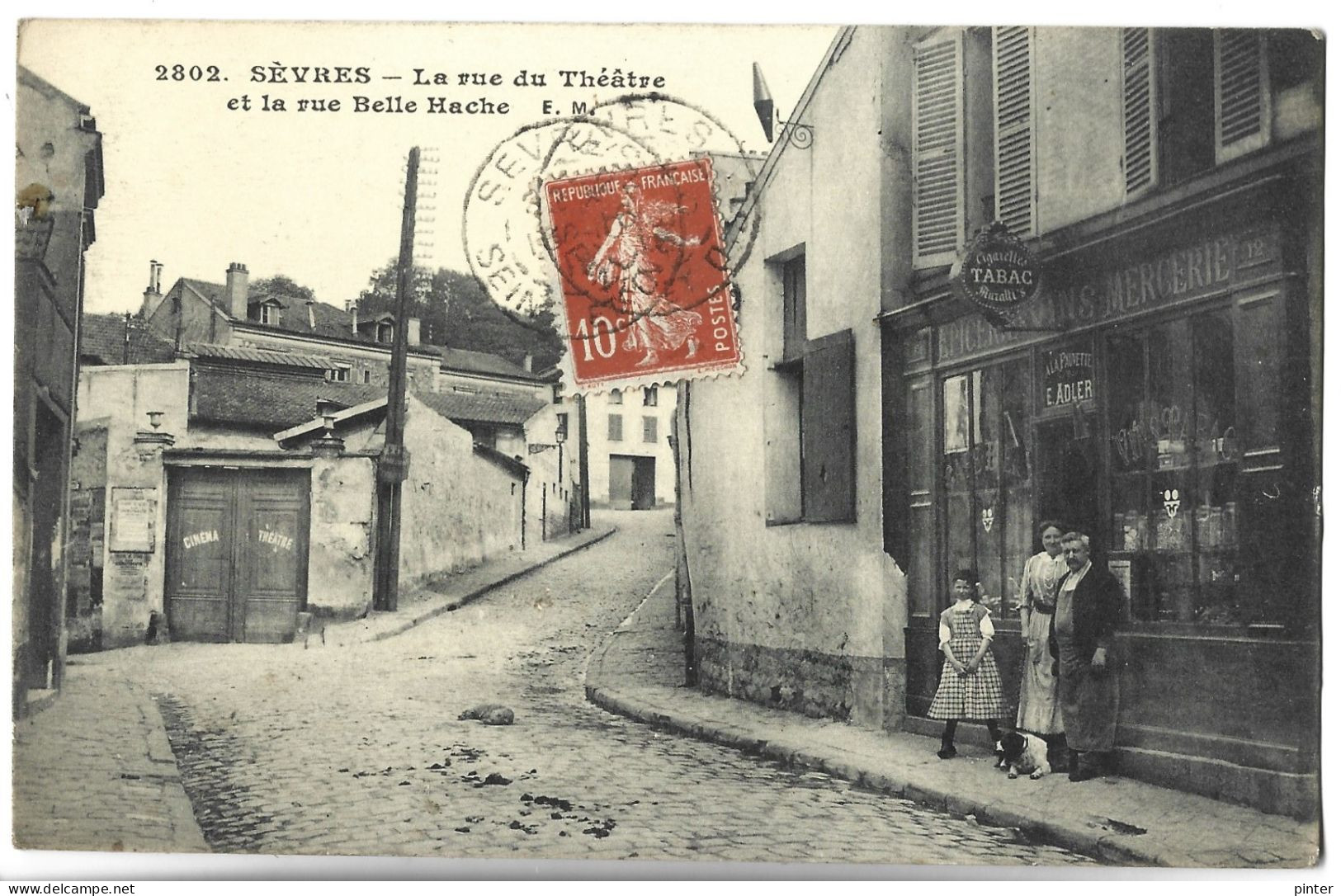 SEVRES - La Rue Du Théâtre Et La Rue Belle Hache - Sevres