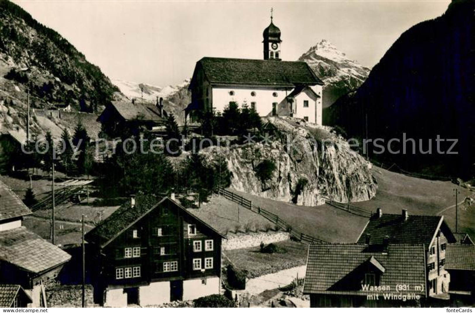 13784787 Wassen UR Mit Kirche Und Windgaelle Wassen UR - Autres & Non Classés