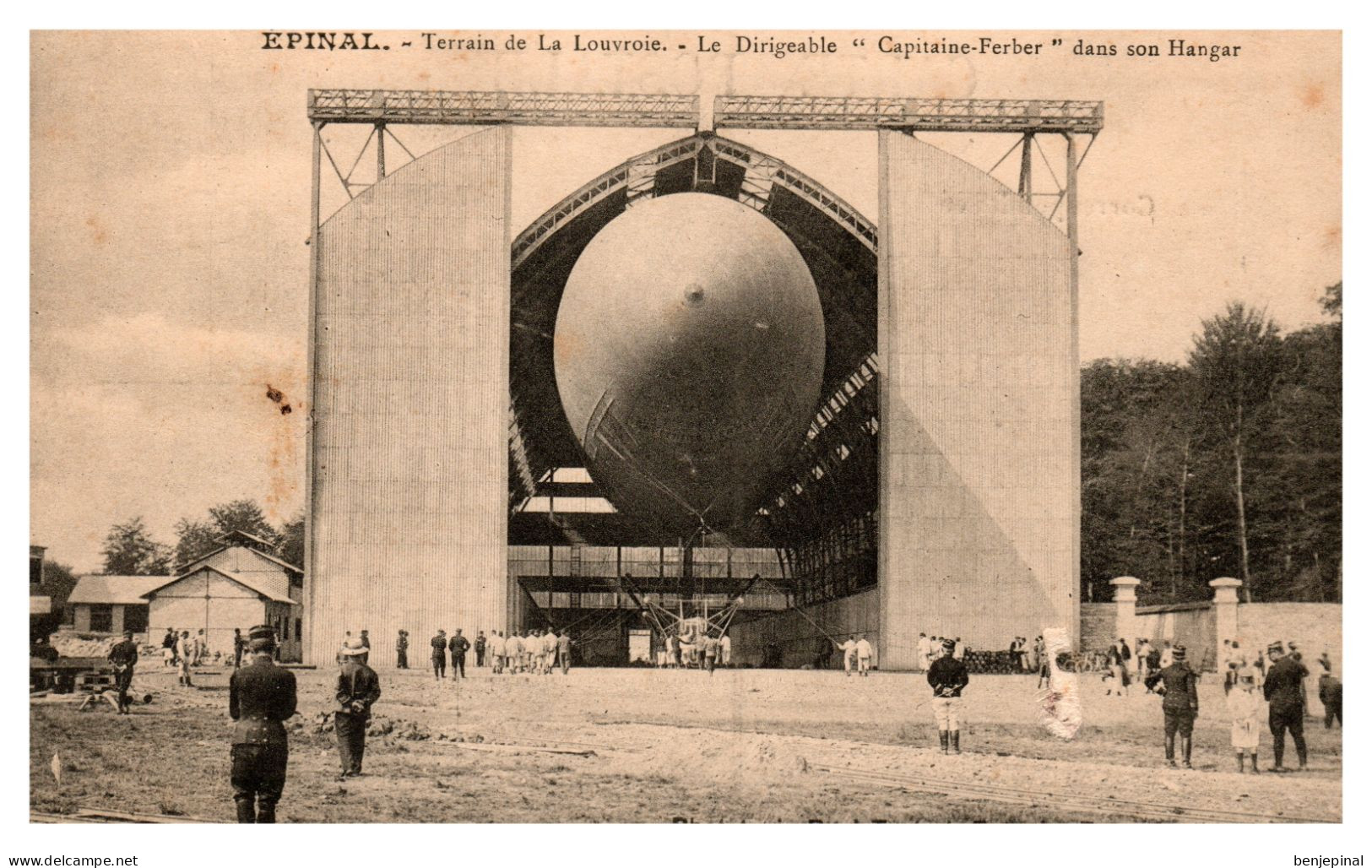 Epinal - Terrain De La Louvroie - Le Dirigeable Capitaine Ferber Dans Son Hangar (Testart) - Golbey