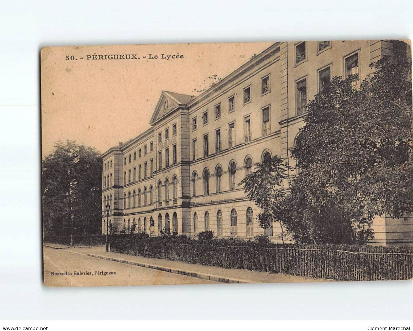 PERIGUEUX : Le Lycée - état - Périgueux