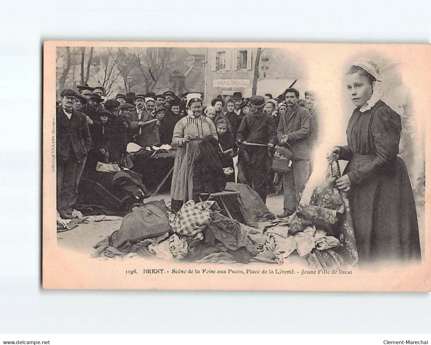 BREST : Scène De La Foire Aux Puces, Place De La Liberté, Jeune Fille De Brest - Très Bon état - Brest