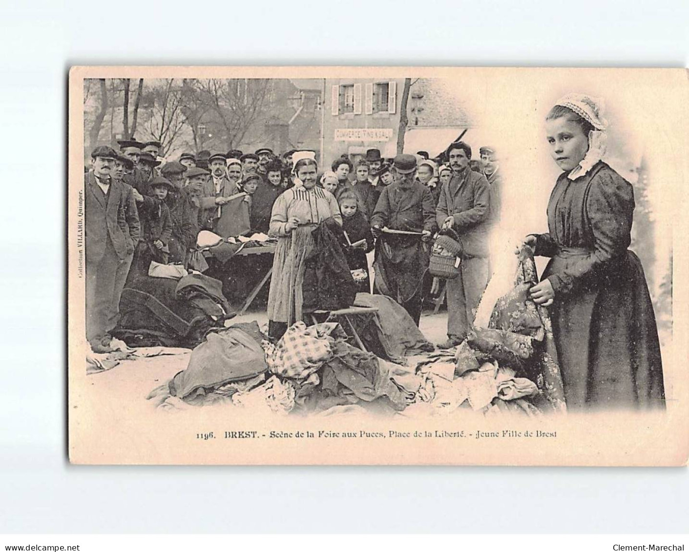 BREST : Scène De La Foire Aux Puces, Place De La Liberté, Jeune Fille De Brest - état - Brest