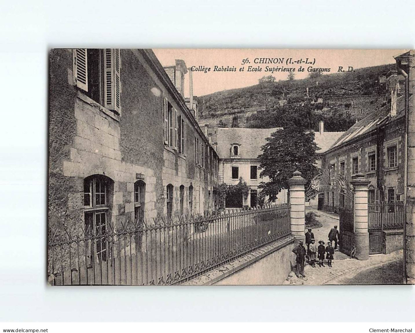 CHINON : Collège Rabelais Et école Supérieure De Garçons -  état - Chinon