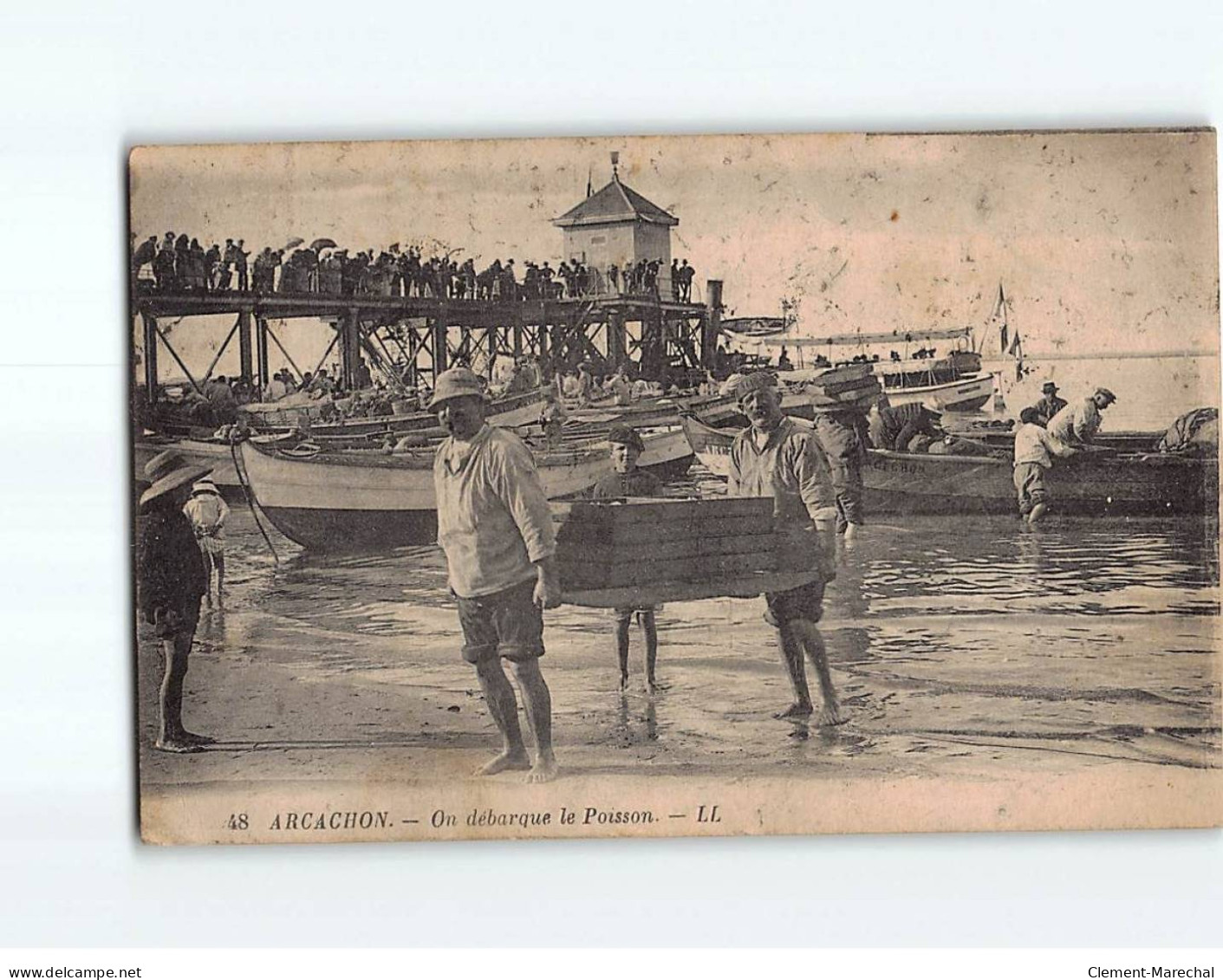 ARCACHON : On Débarque Le Poisson - état - Arcachon