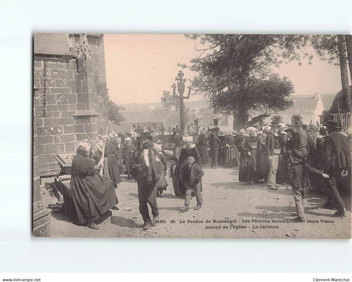 Le Pardon De Rumengol, Les Pèlerins Accomplissant Leurs Voeux Autour De L'Eglise, Le Calvaire - Très Bon état - Sonstige & Ohne Zuordnung