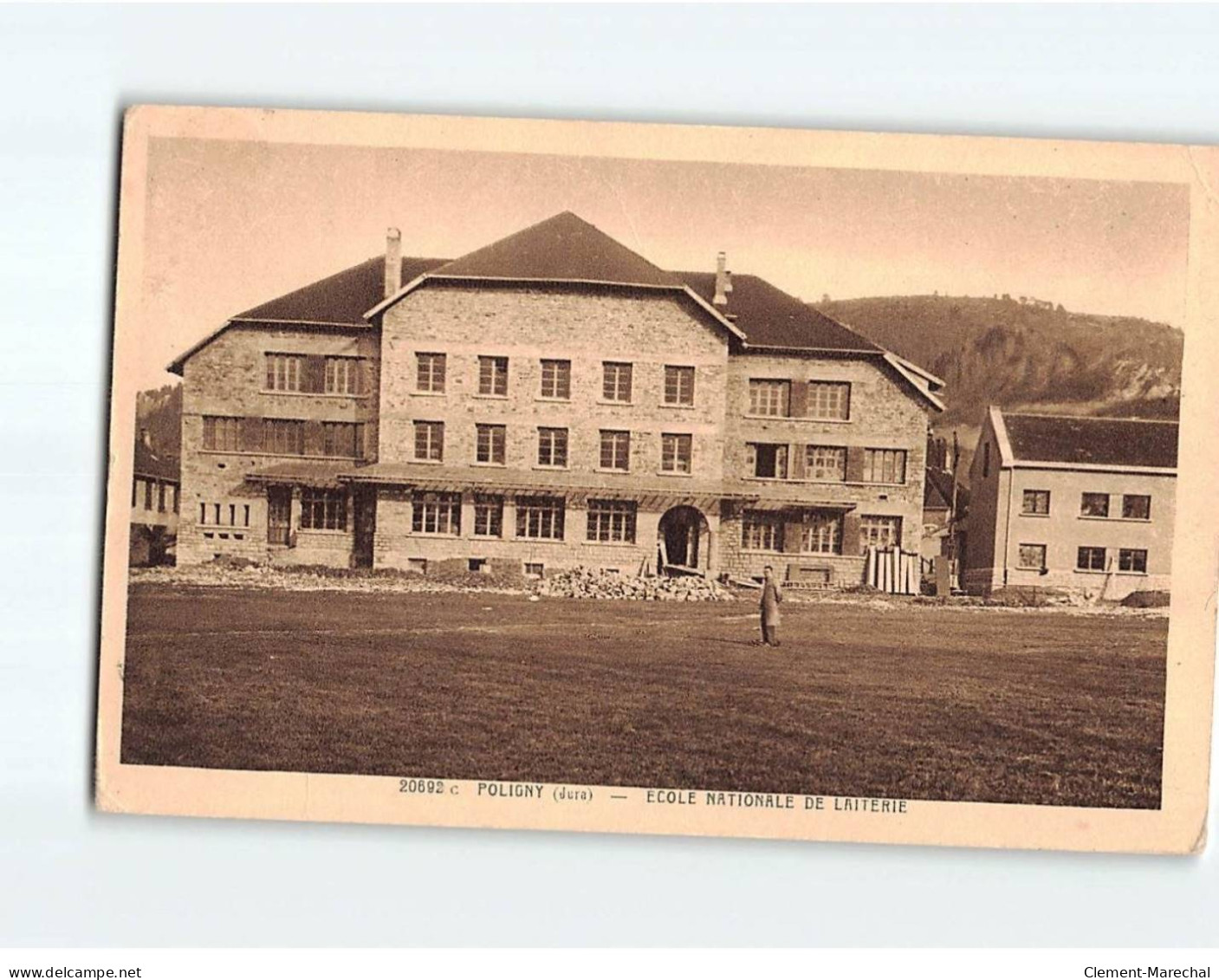 POLIGNY : Ecole Nationale De Laiterie - état - Poligny