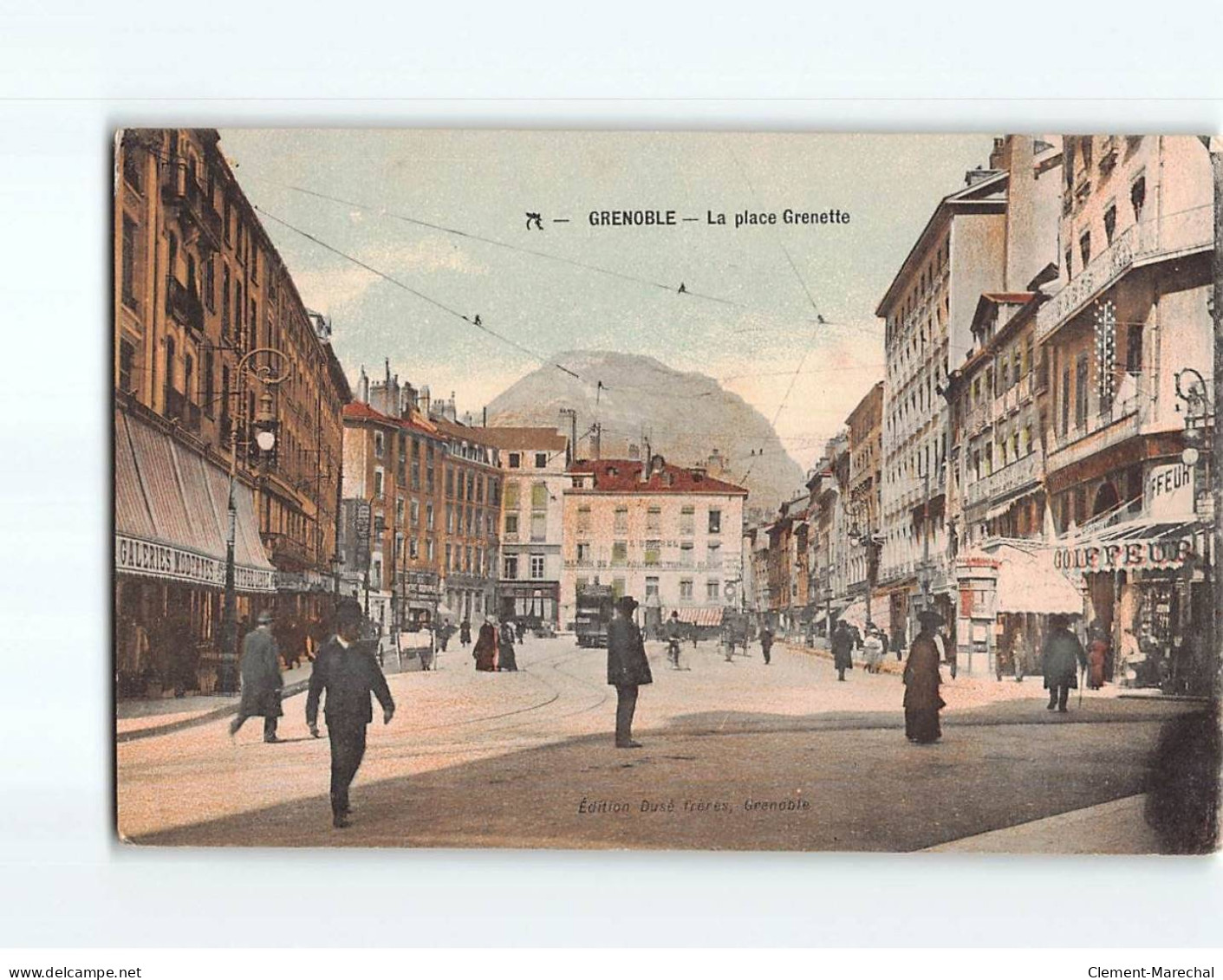 GRENOBLE : La Place Grenette - état - Grenoble