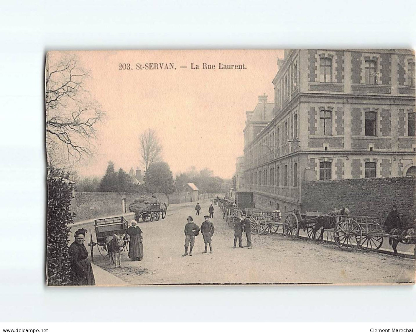 SAINT SERVAN : La Rue Laurent  - état - Saint Servan