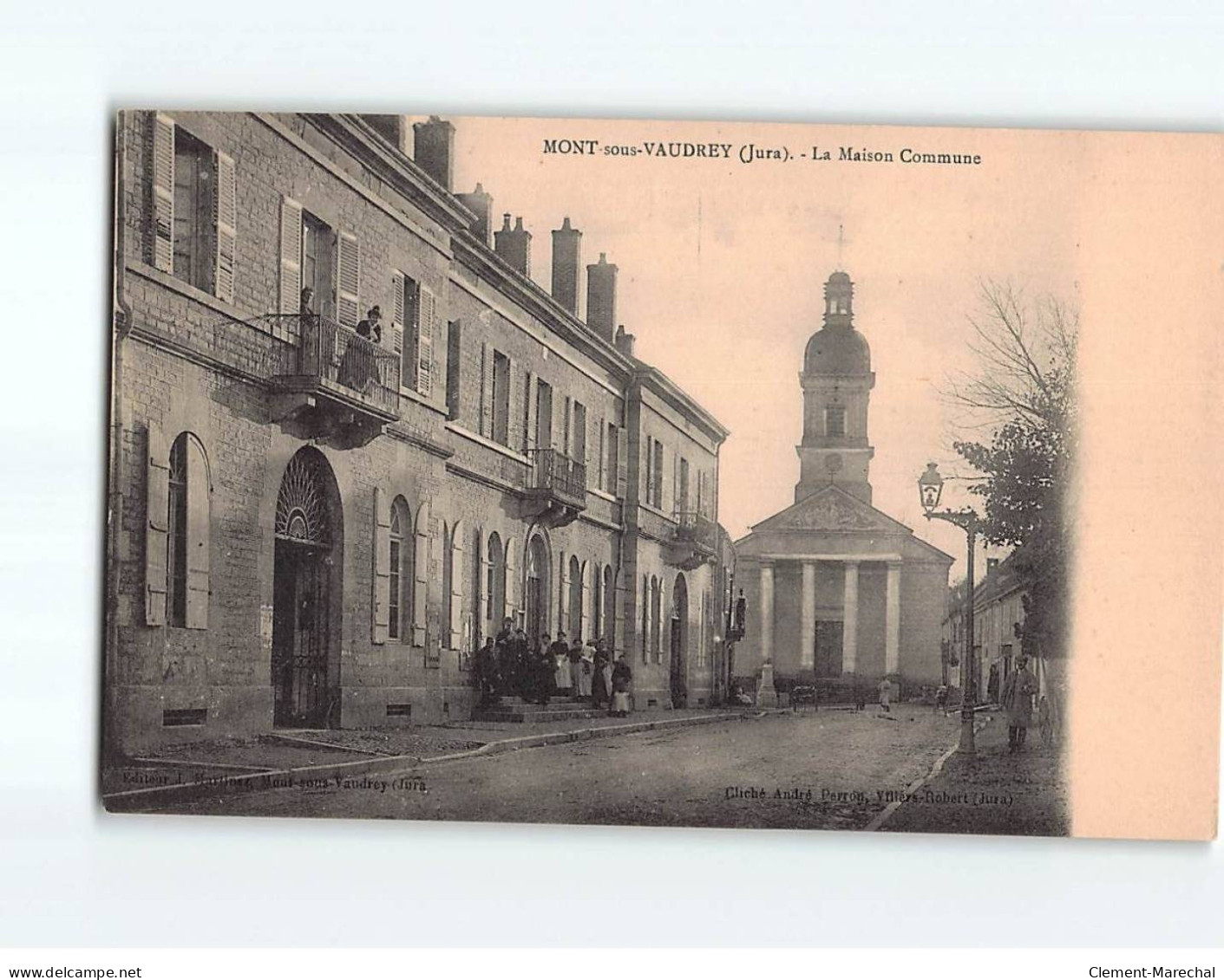 MONT SOUS VAUDREY : La Maison Commune - Très Bon état - Sonstige & Ohne Zuordnung