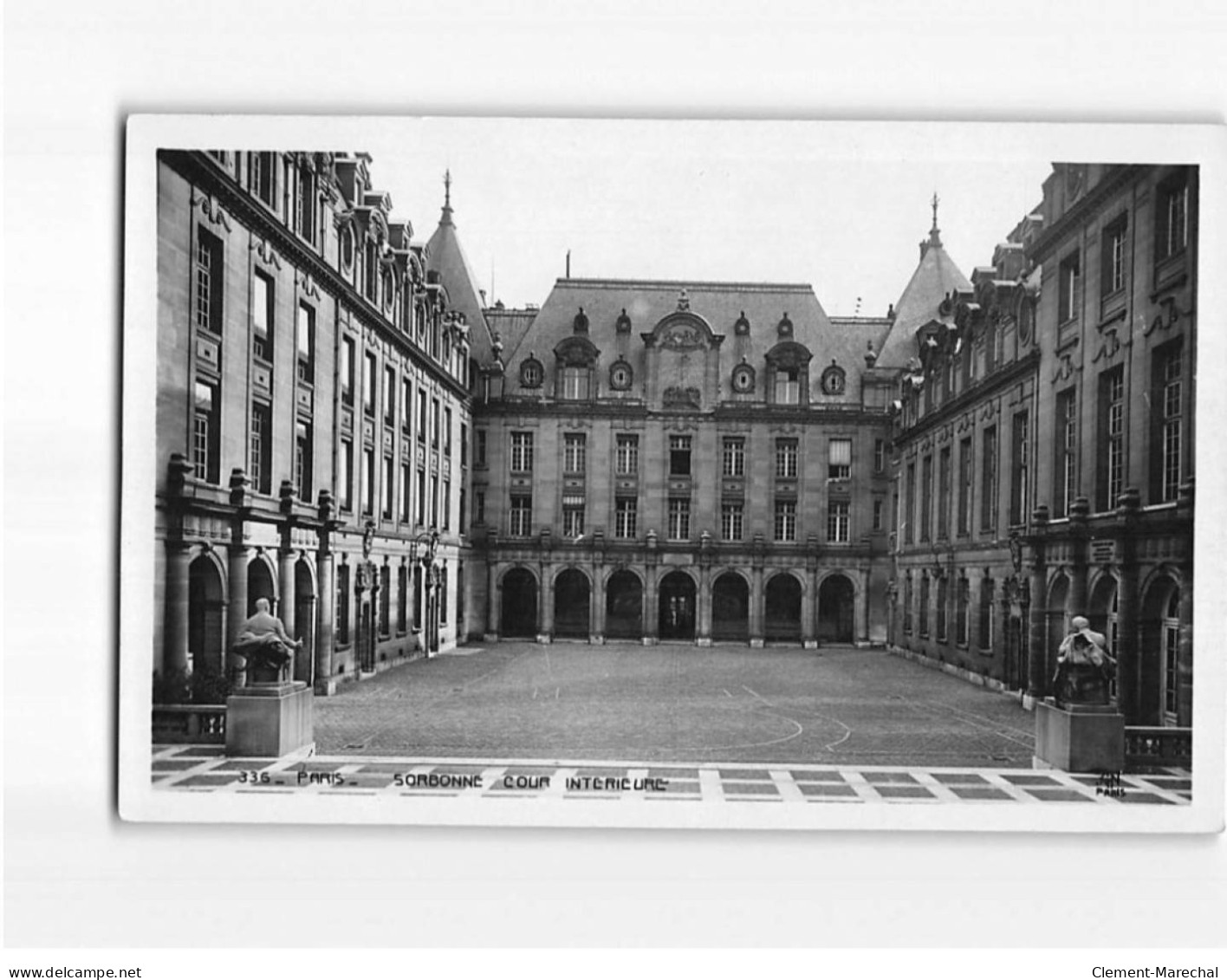 PARIS : Sorbonne, Cour Intérieure - Très Bon état - Enseignement, Ecoles Et Universités