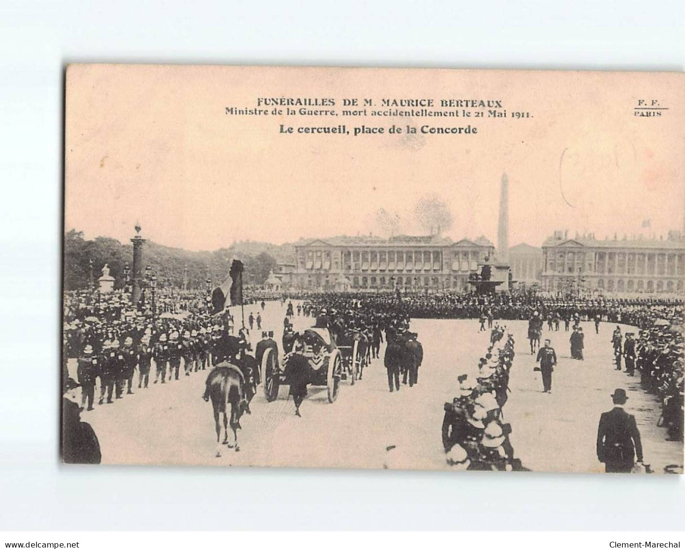 PARIS : Funérailles De M. Maurice Berteaux, Ministre De La Guerre, Le Cercueil, Place De La Concorde - Très Bon état - Autres & Non Classés