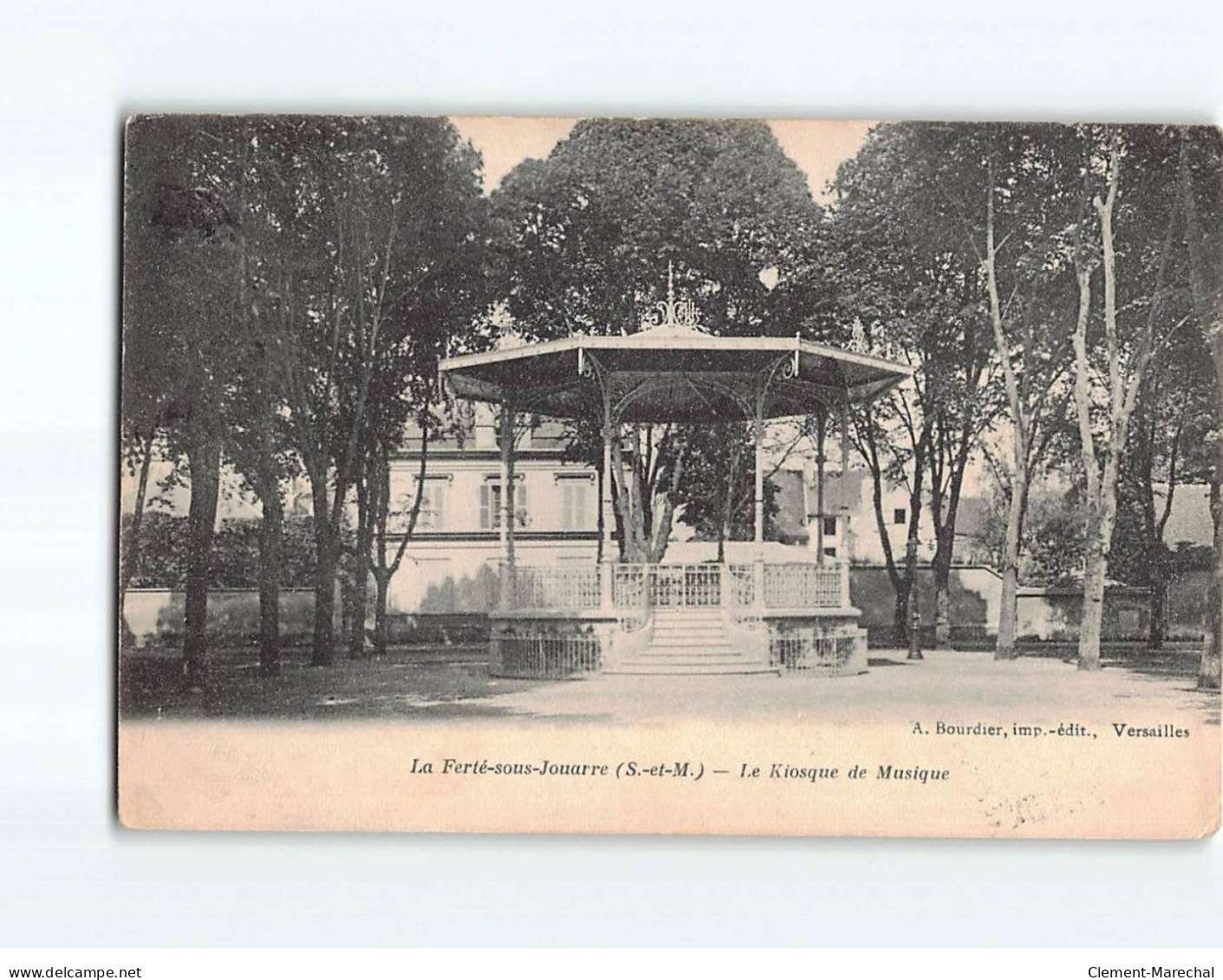 LA FERTE SOUS JOUARRE : Le Kiosque De Musique - état - La Ferte Sous Jouarre