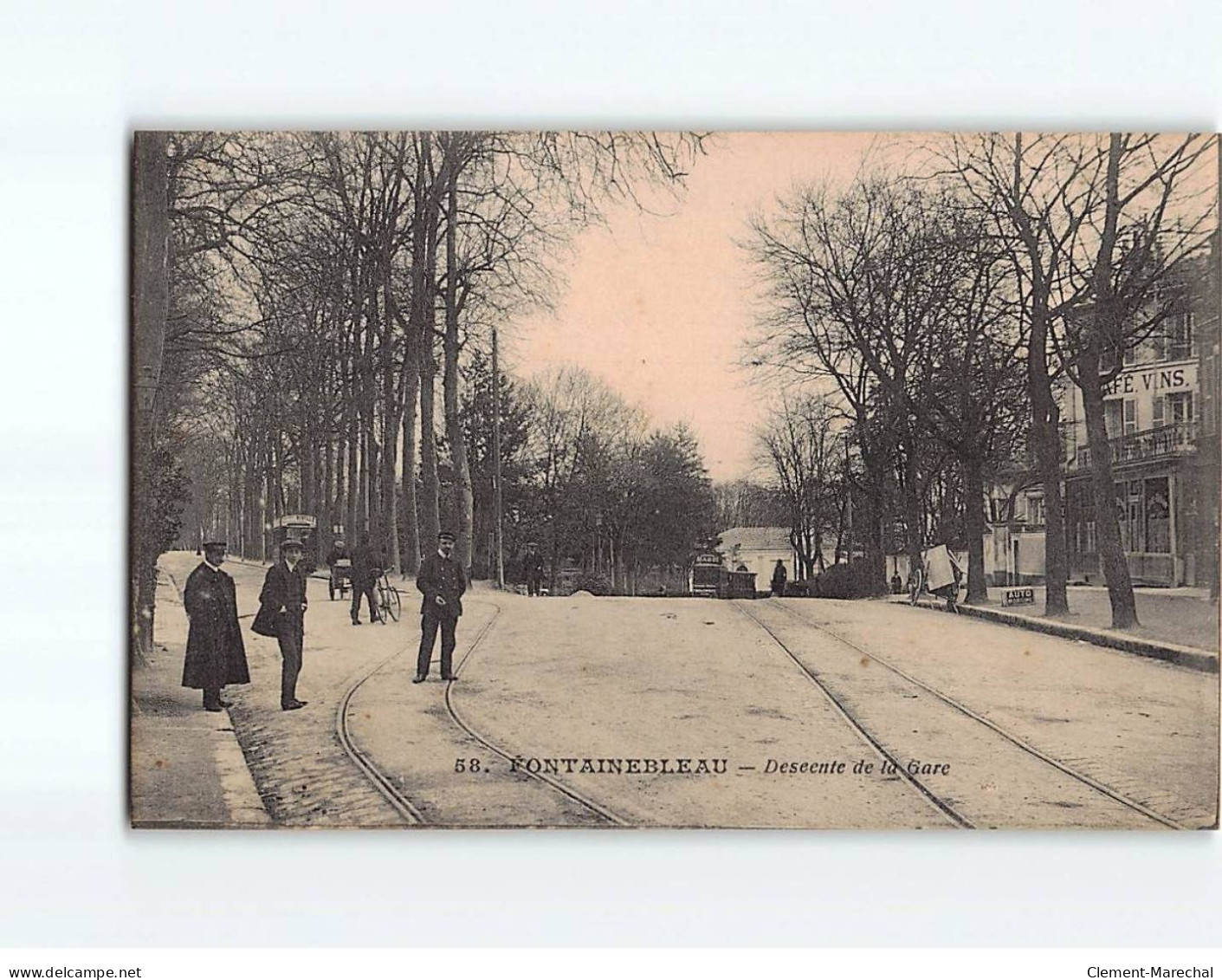 FONTAINEBLEAU : Descente De La Gare - état - Fontainebleau