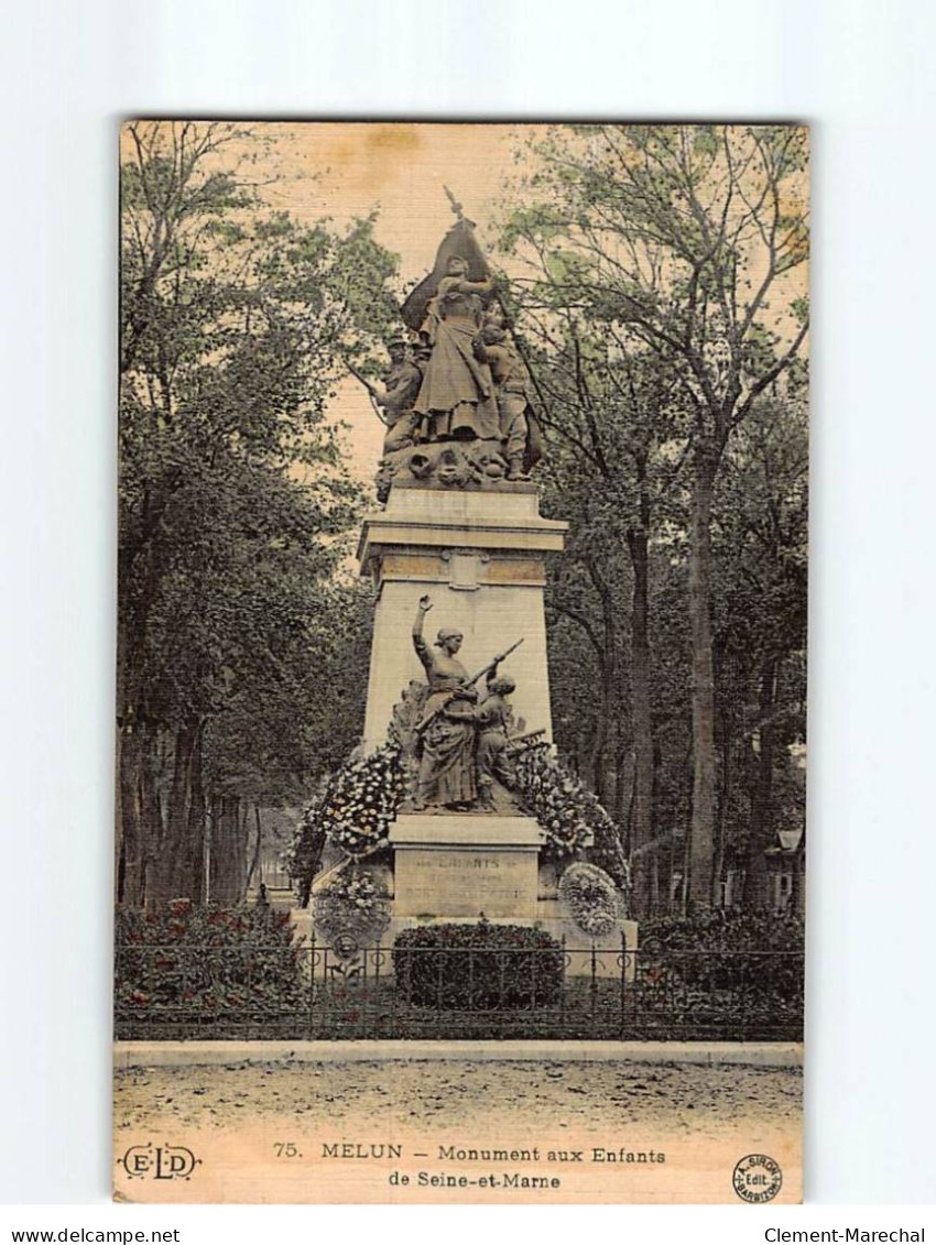 MELUN : Monument Aux Enfants De Seine-et-Marne - état - Melun