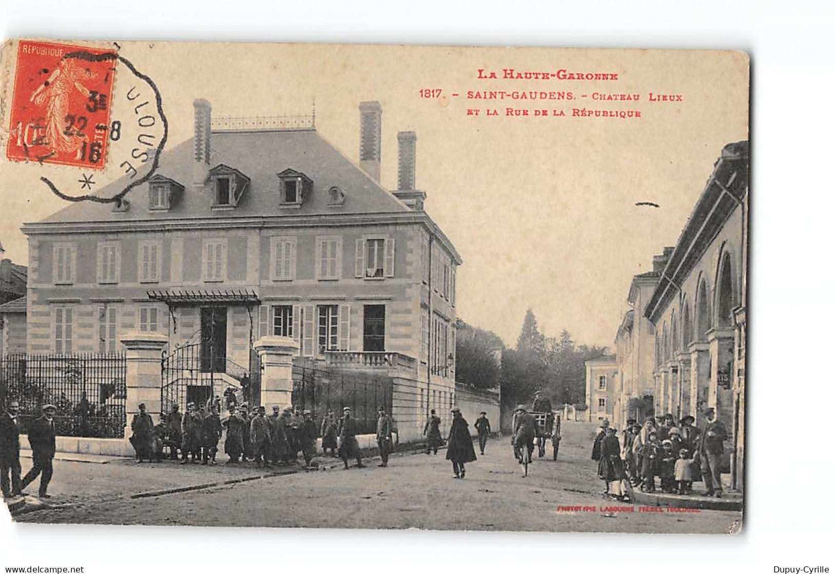 SAINT GAUDENS - Château Lieux Et La Rue De La République - Très Bon état - Saint Gaudens