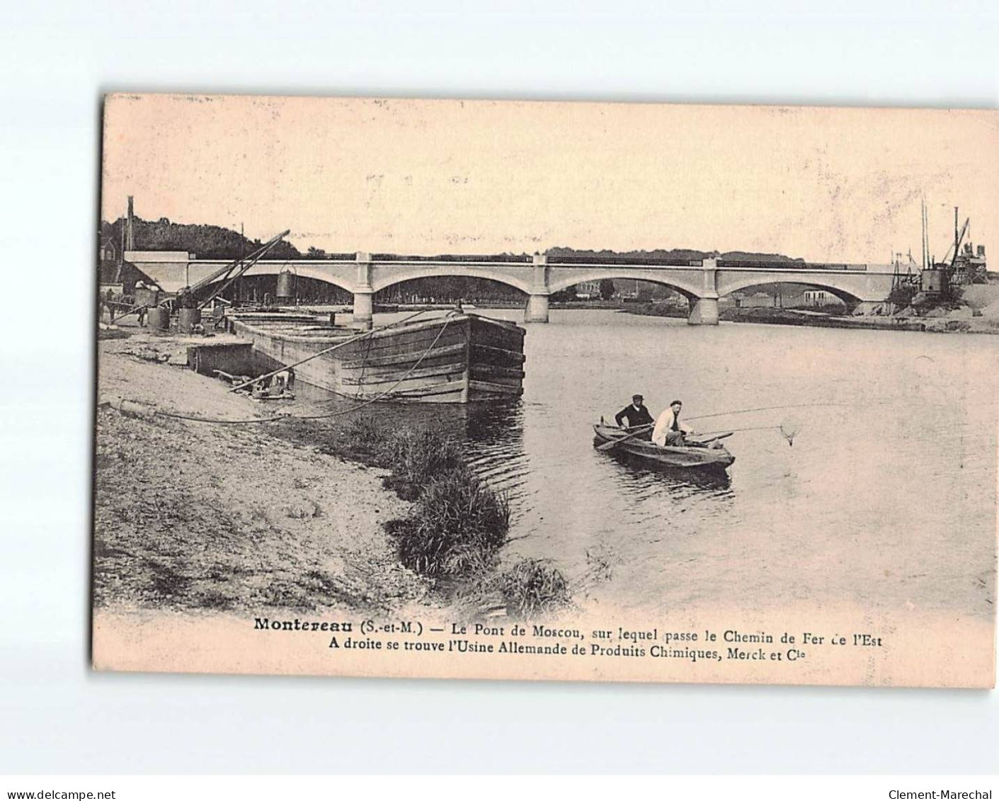 MONTEREAU : Le Pont De Moscou, Sur Lequel Passe Le Chemin De Fer - Très Bon état - Montereau