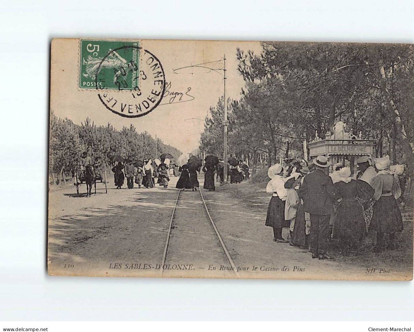 SABLES D'OLONNE : En Route Pour Le Casino Des Pins - état - Sables D'Olonne