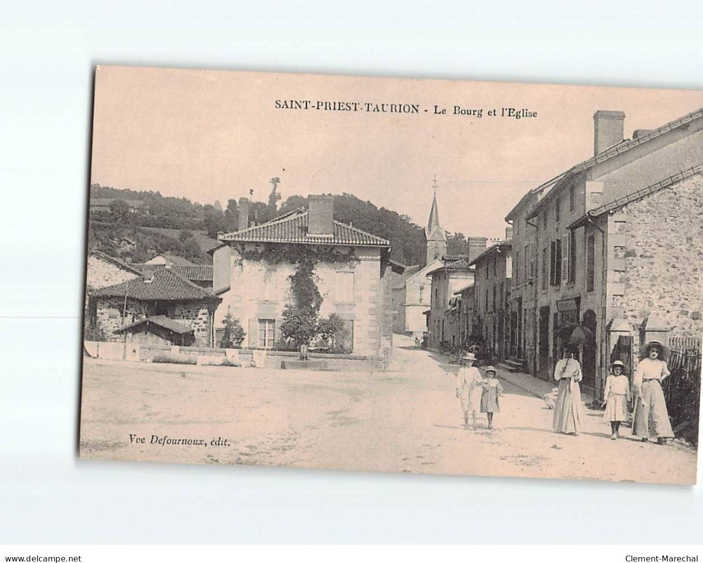 SAINT PRIEST TAURION: Le Bourg Et L'Eglise - Très Bon état - Saint Priest Taurion